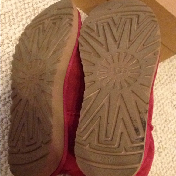 *Classic Mini Crystal Diamond Ugg - Picture 4 of 5